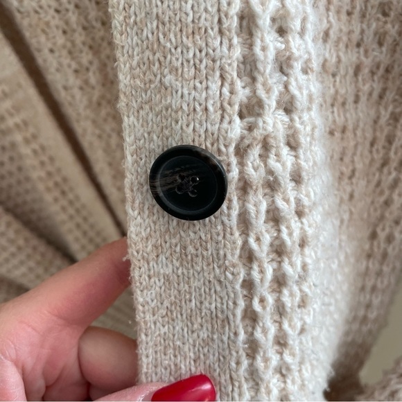 AMERICAN Eagle Cotton Blend Chunky Knit Button Cardigan, Oatmeal, Size M - Picture 5 of 8